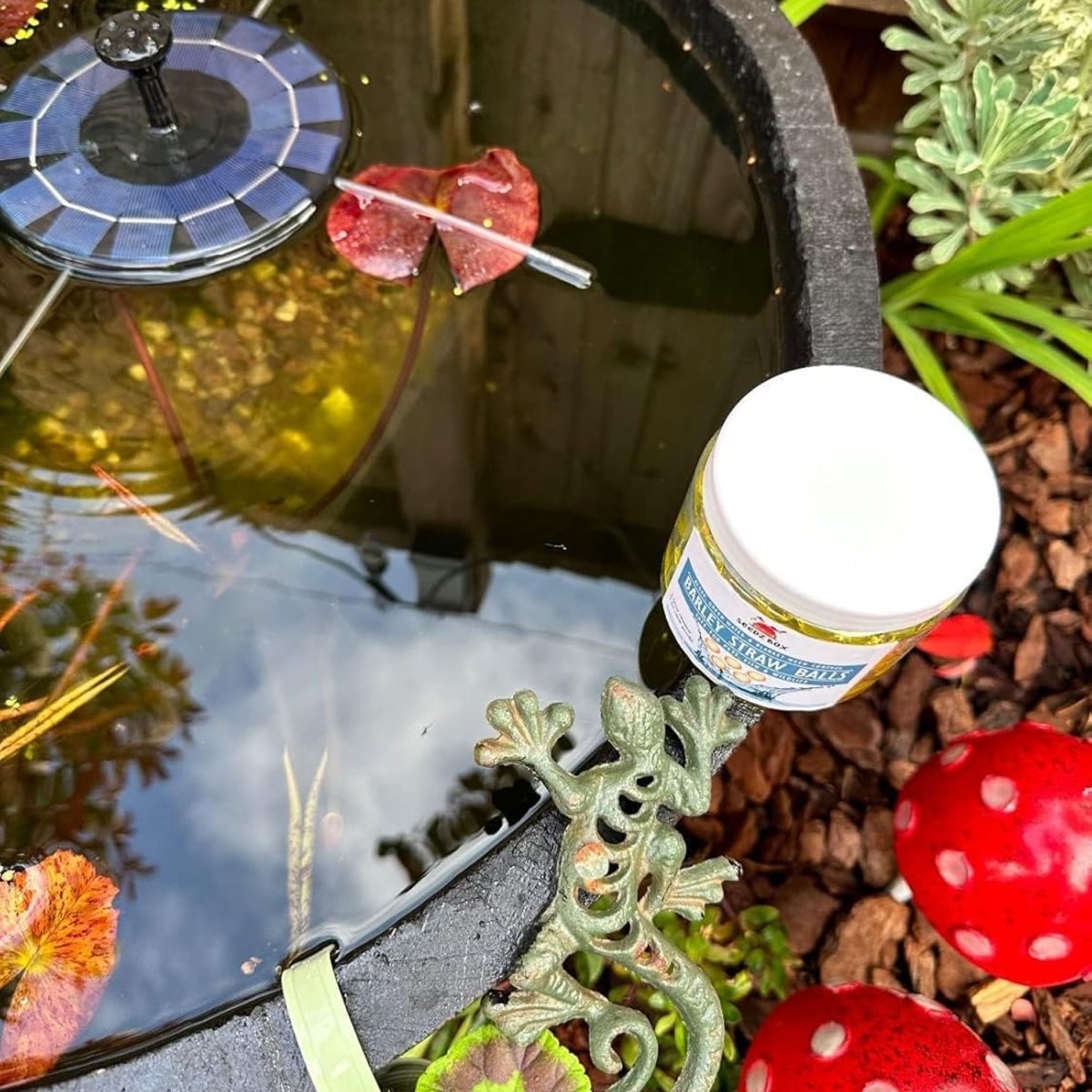 Pond Clear Water Treatment - Barley Straw Balls 300m - Seedzbox5060910341353